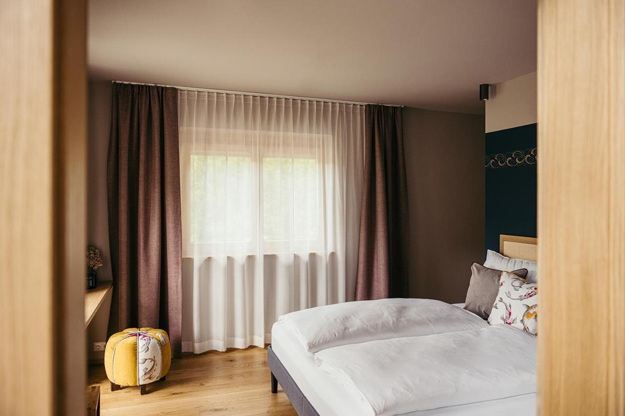 Appartementhotel Am Weissensee Pokoj fotografie